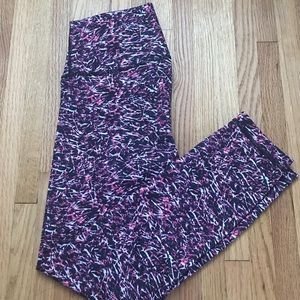 Lululemon wonder under legging size 8